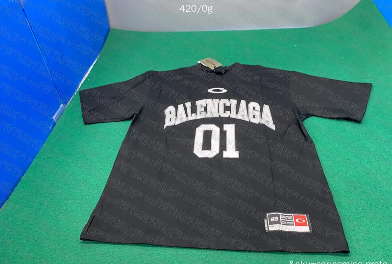 Balenciaga T-Shirt 2