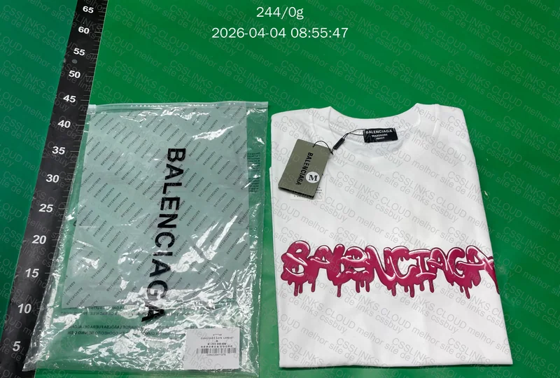 Camiseta Balenciaga 3