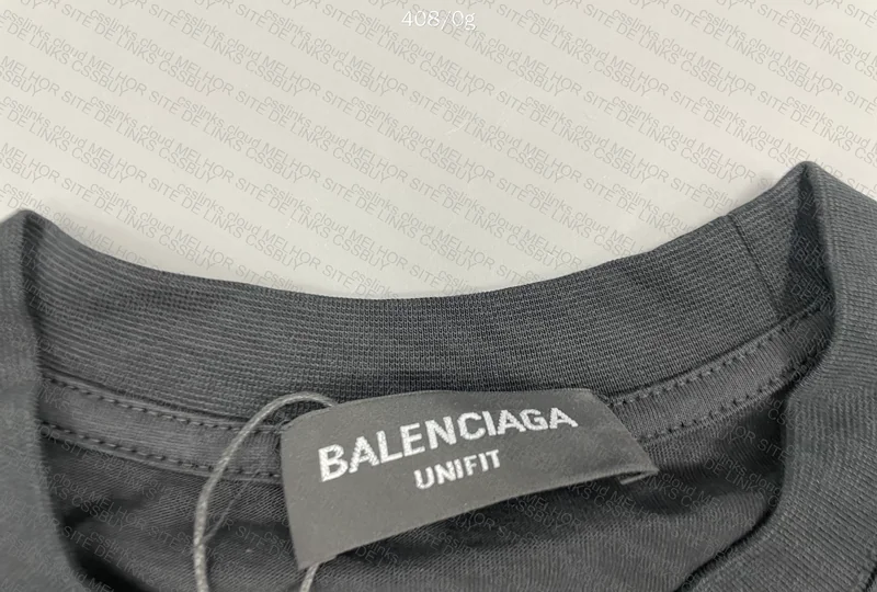 Balenciaga T-Shirt Black and White 8