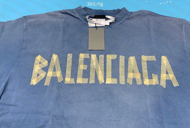 Balenciaga T-Shirt GL? 4
