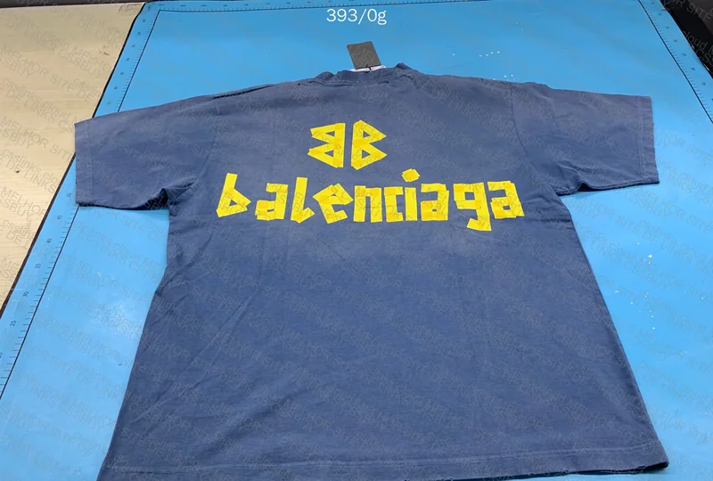 Balenciaga T-Shirt GL? 7