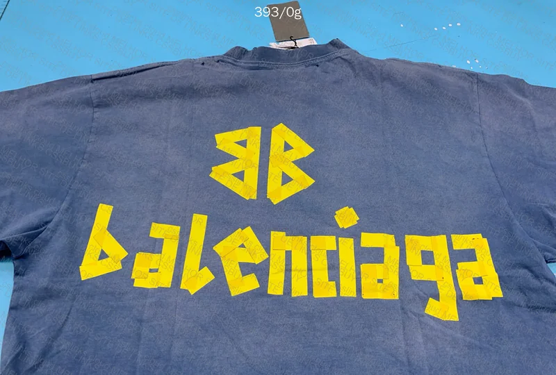 Balenciaga T-Shirt GL? 8