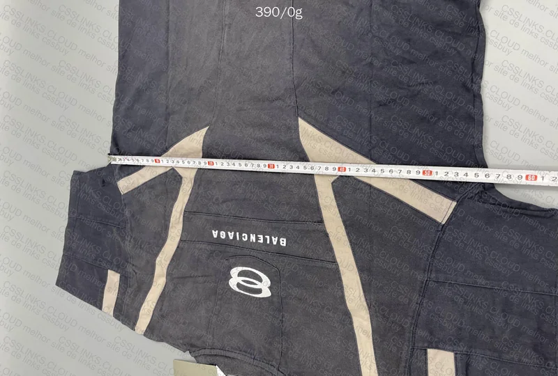 Balenciaga T-Shirt (measurements) 4