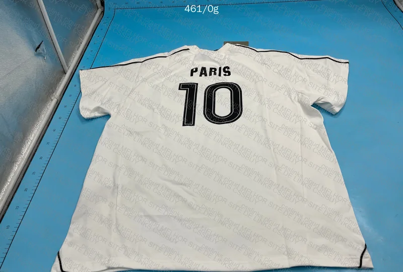 Balenciaga T-Shirt Soccer - White 4