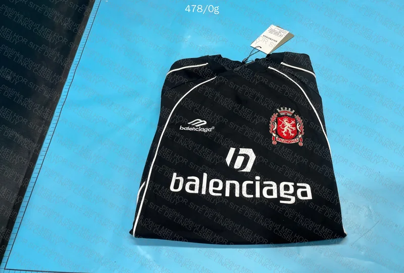 Balenciaga T-Shirt Soccer - Black 2