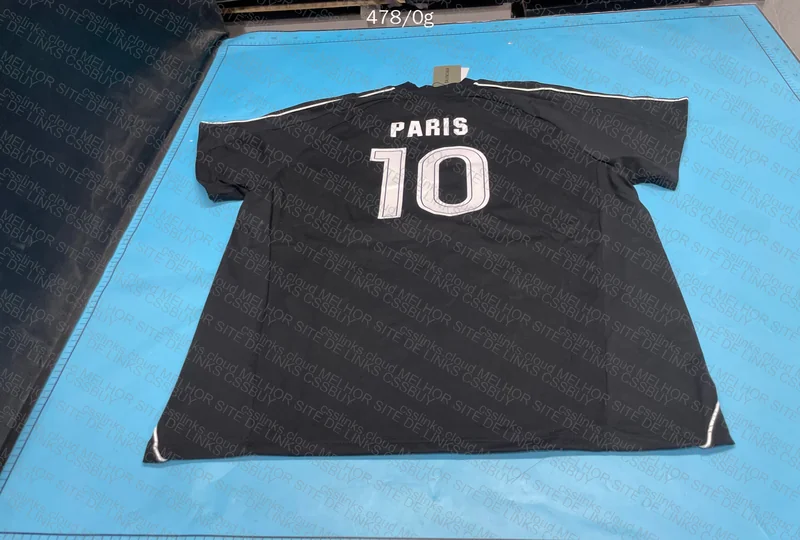 Balenciaga T-Shirt Soccer - Black 3