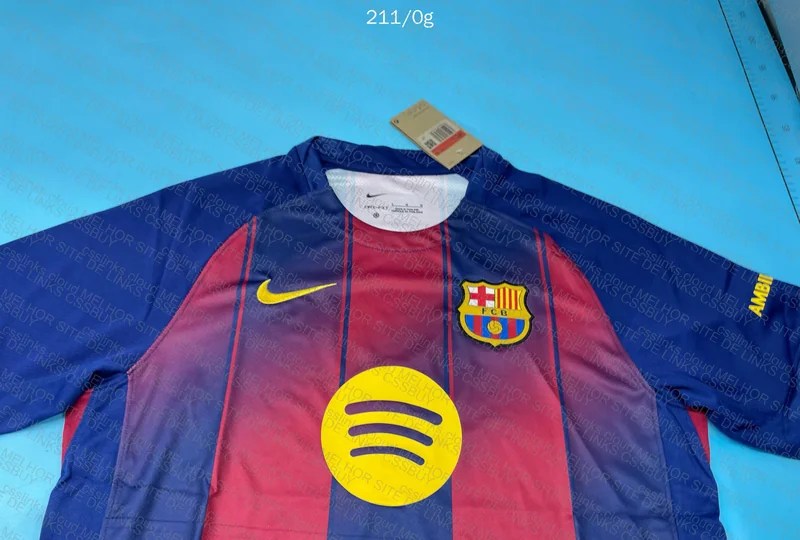 Barcelona Jersey 25/26 4