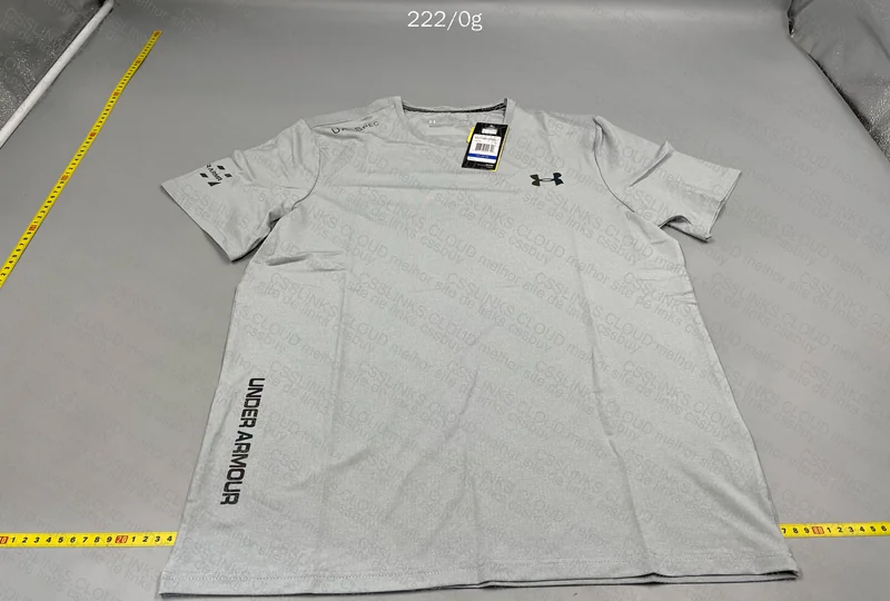 T-Shirt + Under Armour Shorts