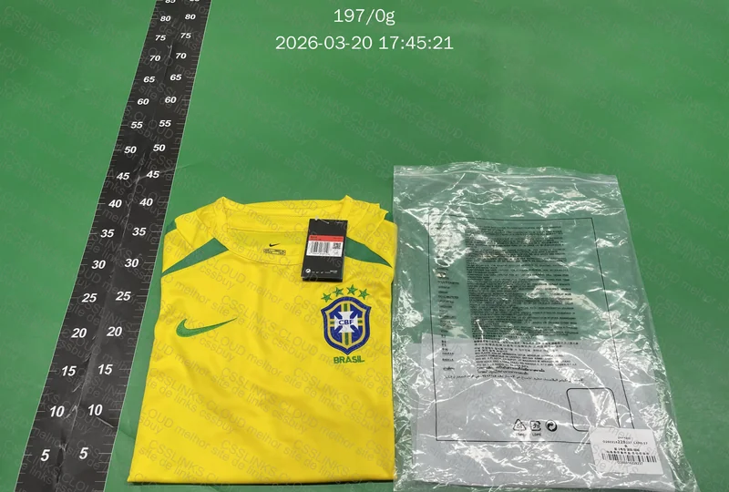 Camiseta Brasil 2002 retrô