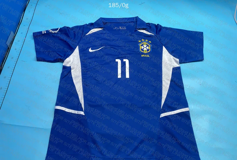 Brazil 2002 World Cup Jersey - Number 11 - Ronaldinho