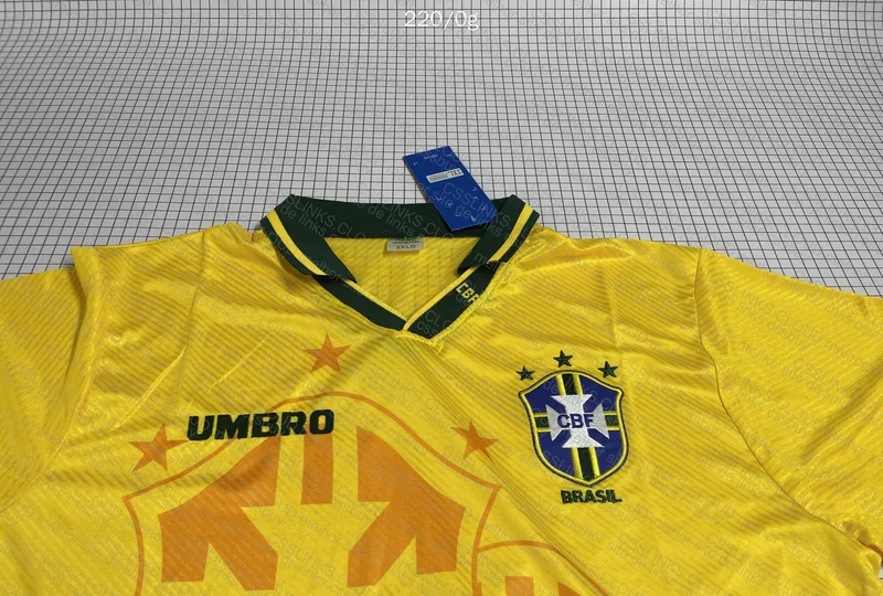 Brazil Retro Jersey 4