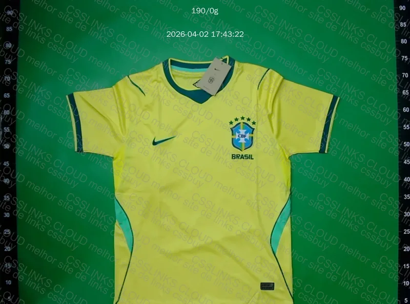Camiseta Brasil torcedor (foto tirada com a bunda)