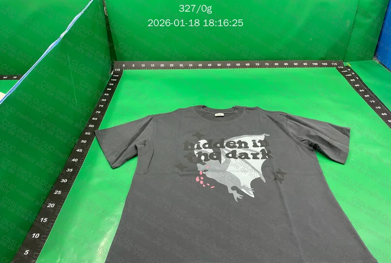 Camiseta Broken Planet 3
