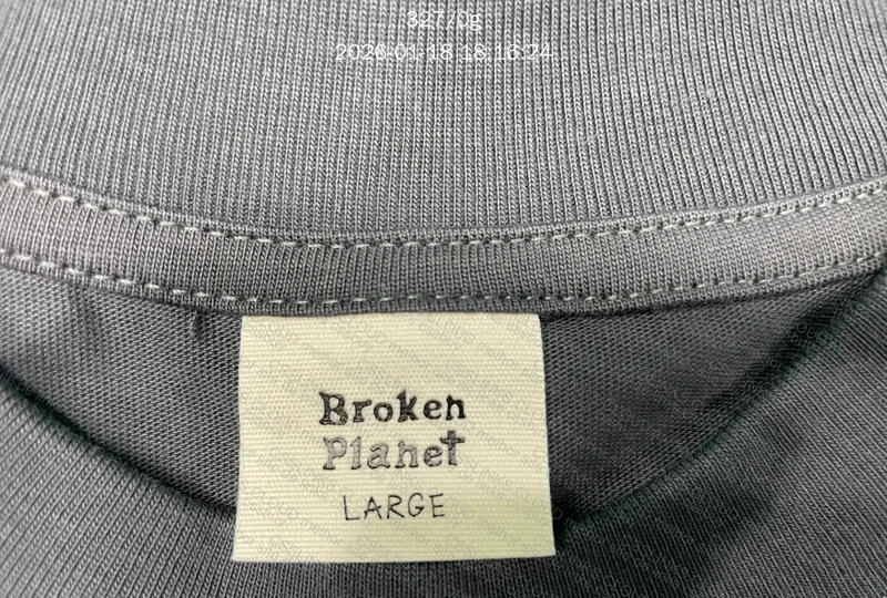 Camiseta Broken Planet 4