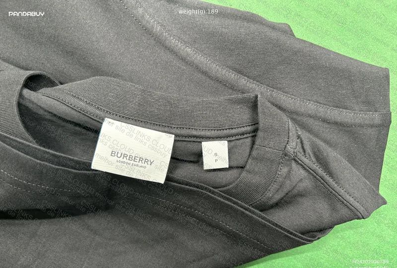 Burberry T-shirt 2
