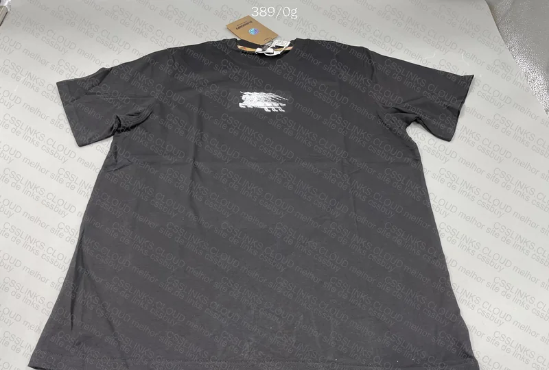 Burberry T-shirt 2