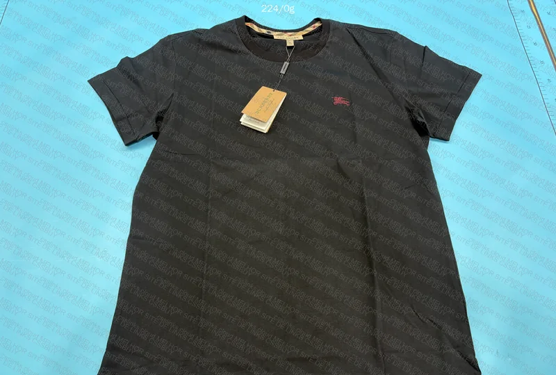 Burberry T-shirt 3