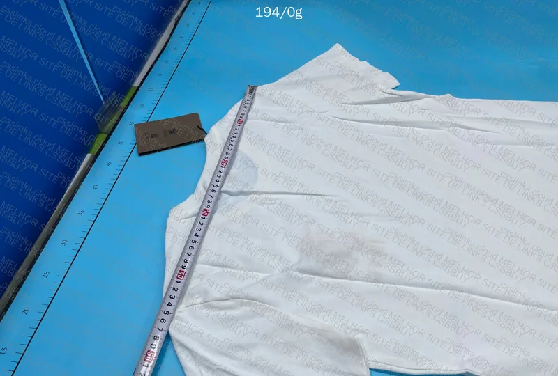 Burberry T-shirt 2