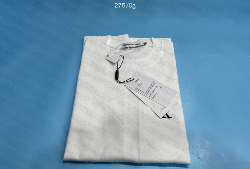 Calvin Klein T-Shirt