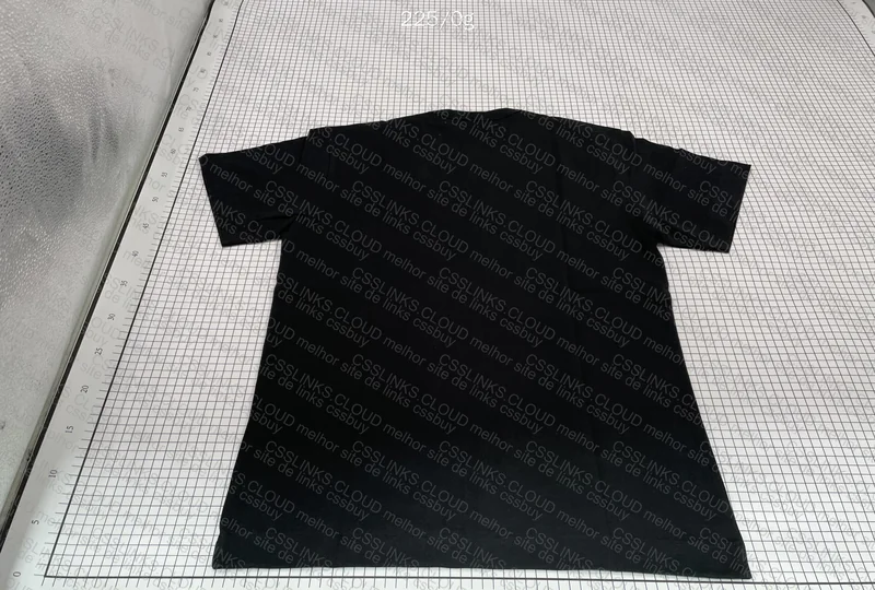 CDG T-Shirt 4