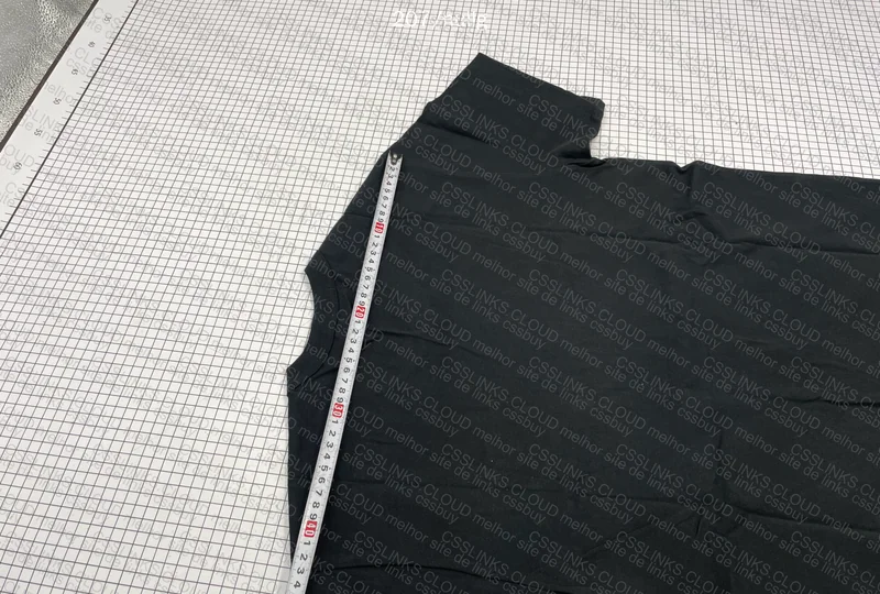 CDG T-Shirt 9