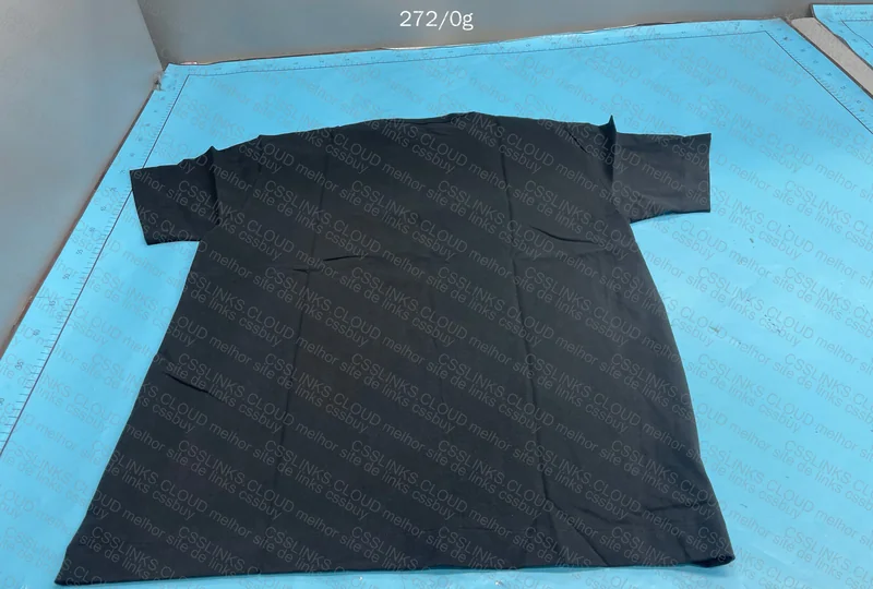 CDG T-Shirt 6