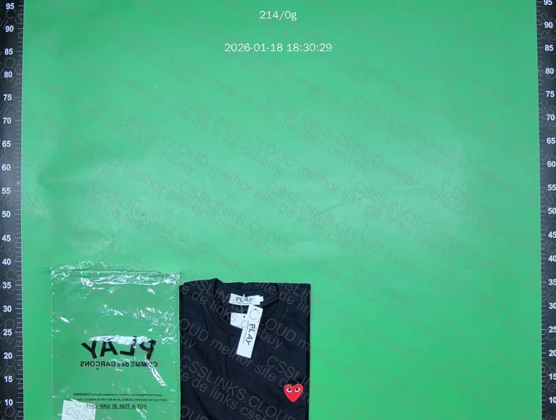 Camiseta cdg 3