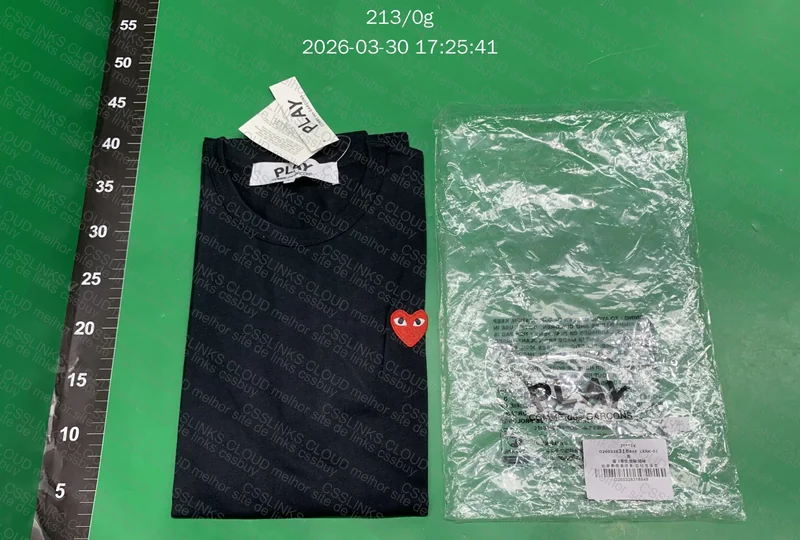 Camiseta cdg