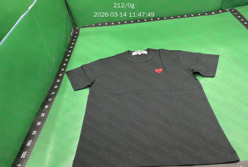 camiseta CDG preta ajuda aí 3