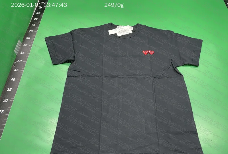 CDG T-Shirt - Husky Giveaway