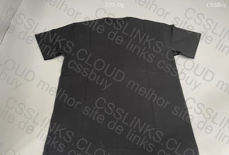 CDG T-Shirt (Comme Des Garçons Play)