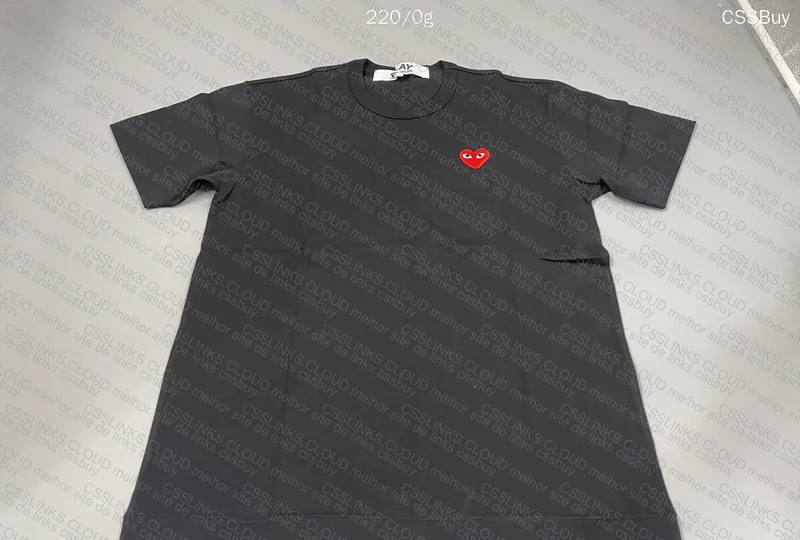 CDG T-Shirt (Comme Des Garçons Play) 2