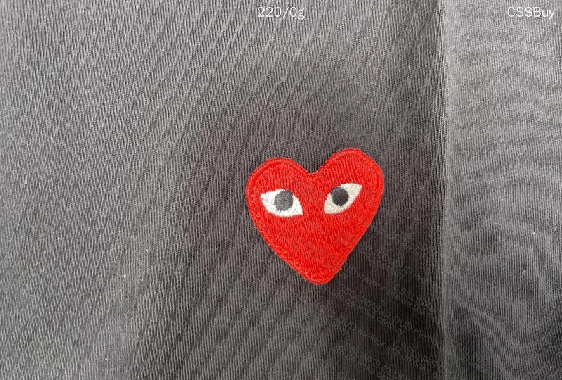 CDG T-Shirt (Comme Des Garçons Play) 3