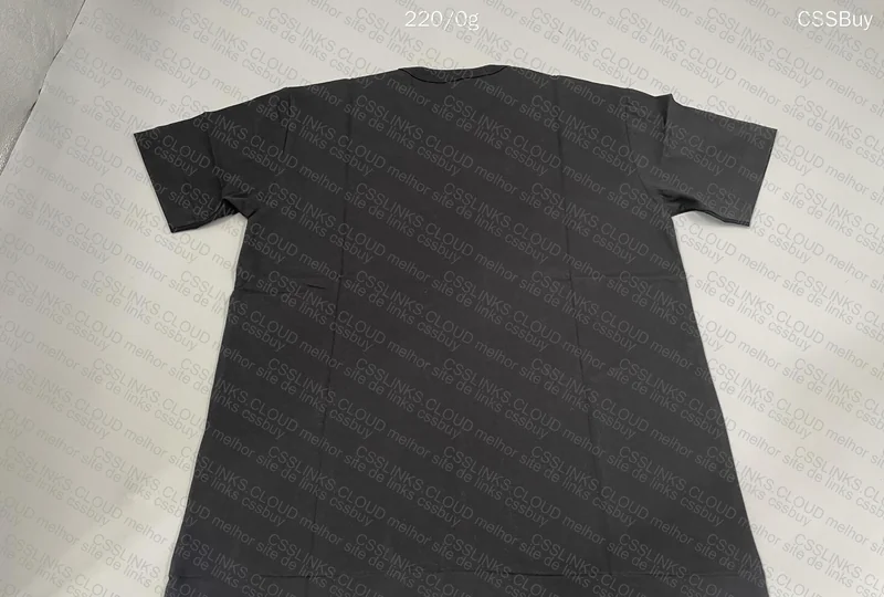 CDG T-Shirt (Comme Des Garçons Play) 5