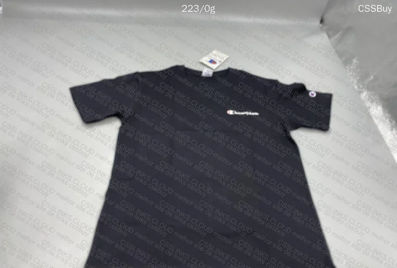 Champion T-Shirt 4