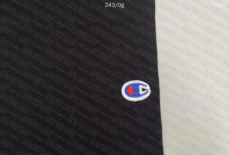Champion T-Shirt 4