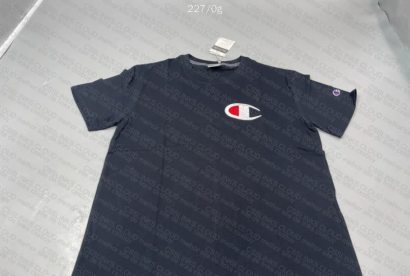 Champion T-Shirt