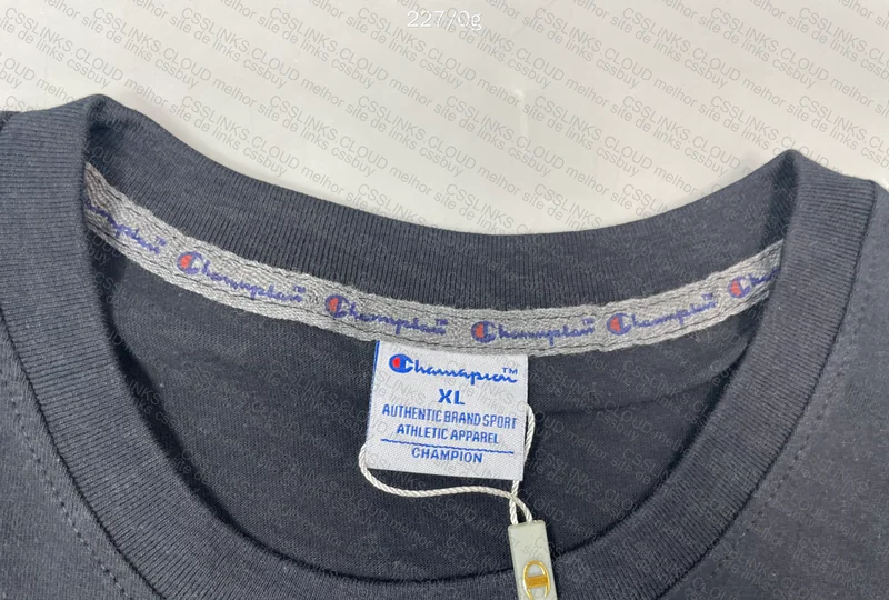 Champion T-Shirt 2