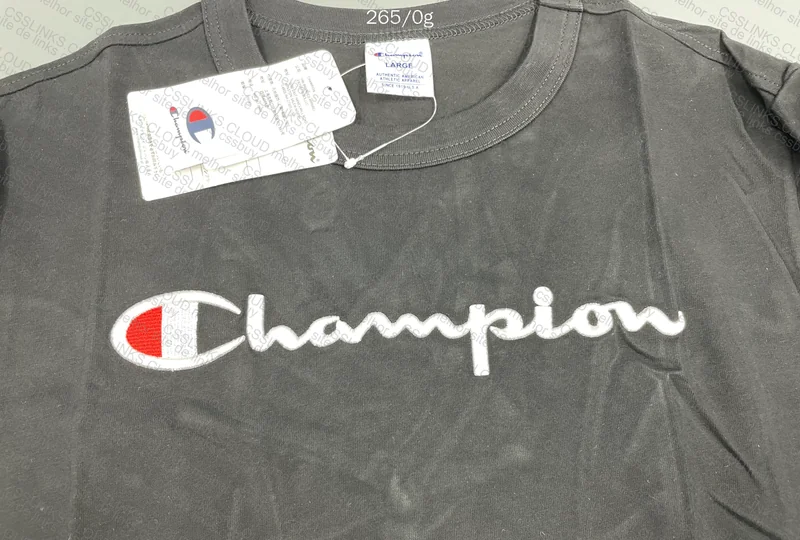 Champion T-Shirt 3