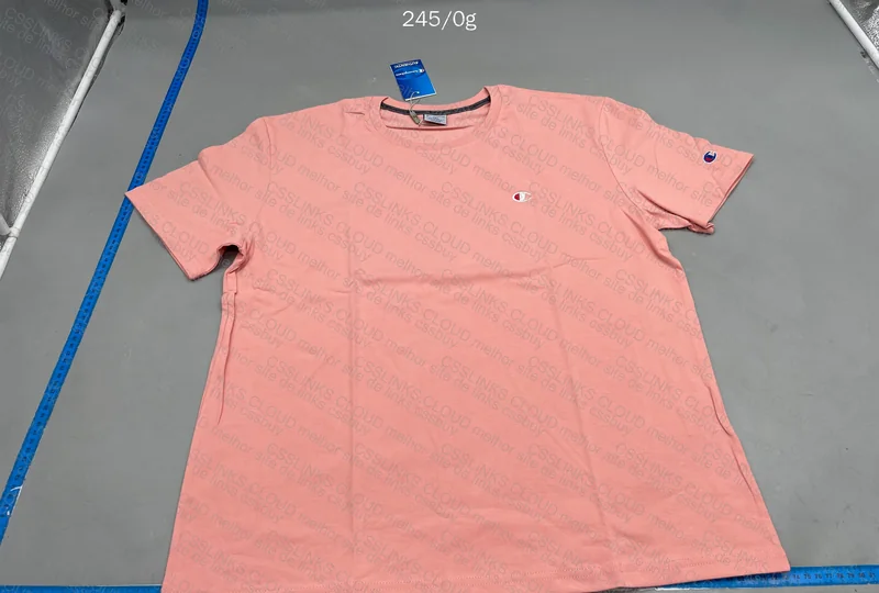 Champion T-Shirt 4