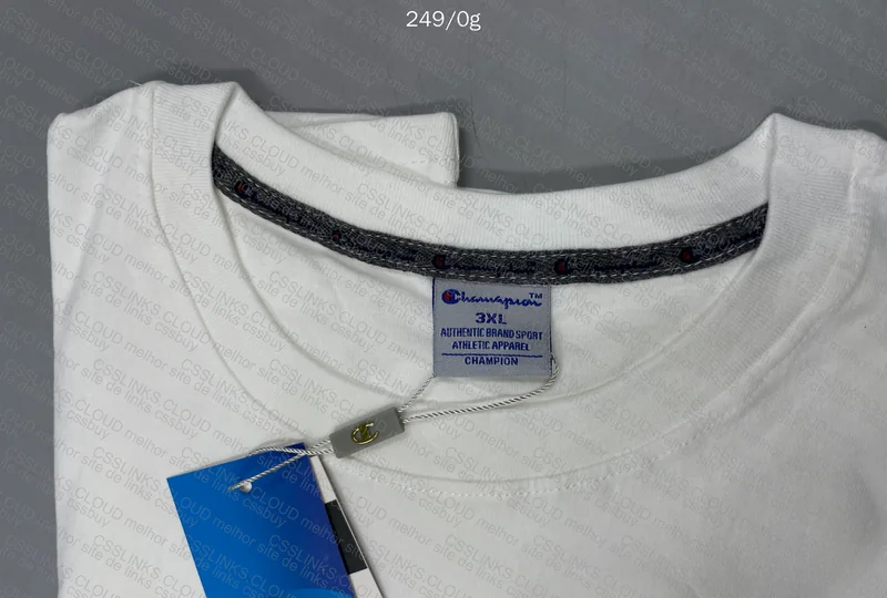 Champion T-Shirt 4