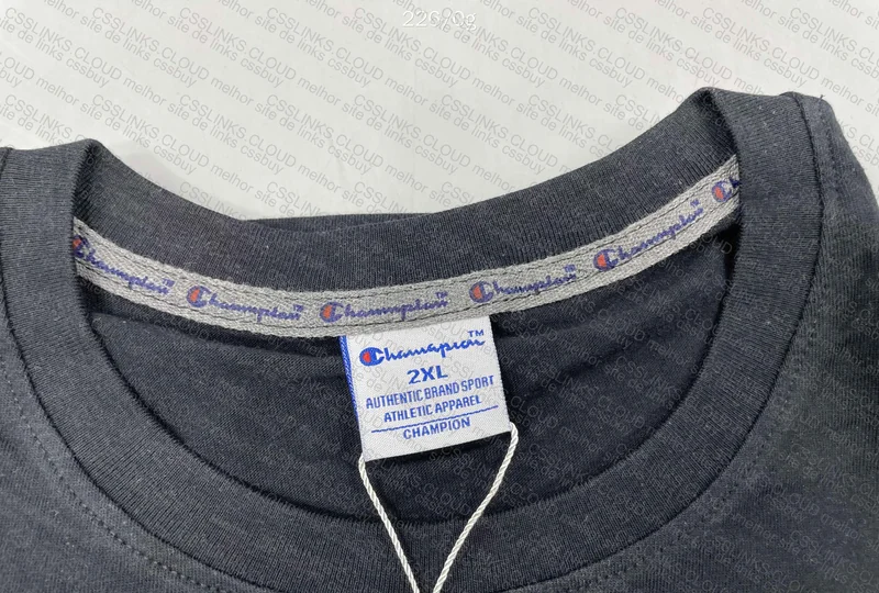 Champion T-Shirt