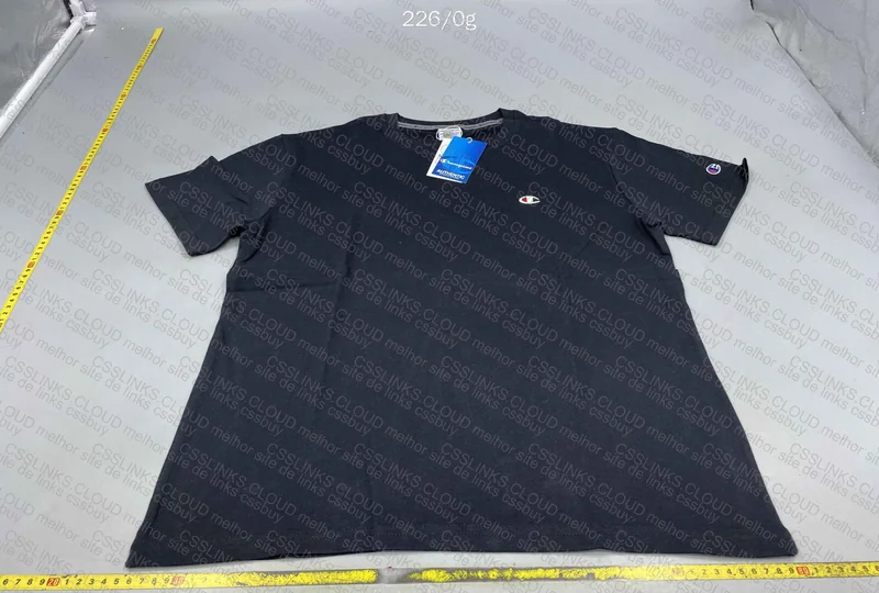 Champion T-Shirt 3