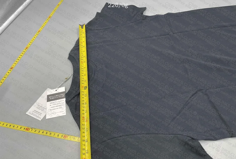 Champion T-Shirt 8