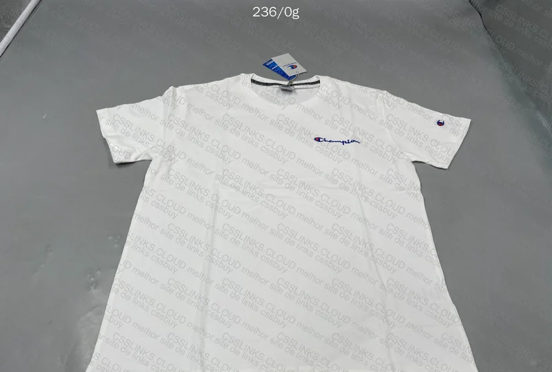 Champion T-Shirt 2