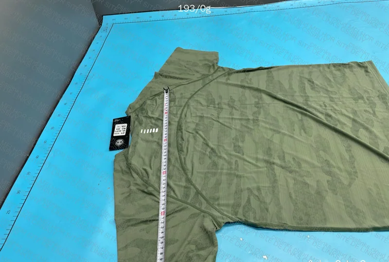 Under Armour Compression T-Shirt (With Measurements) 4