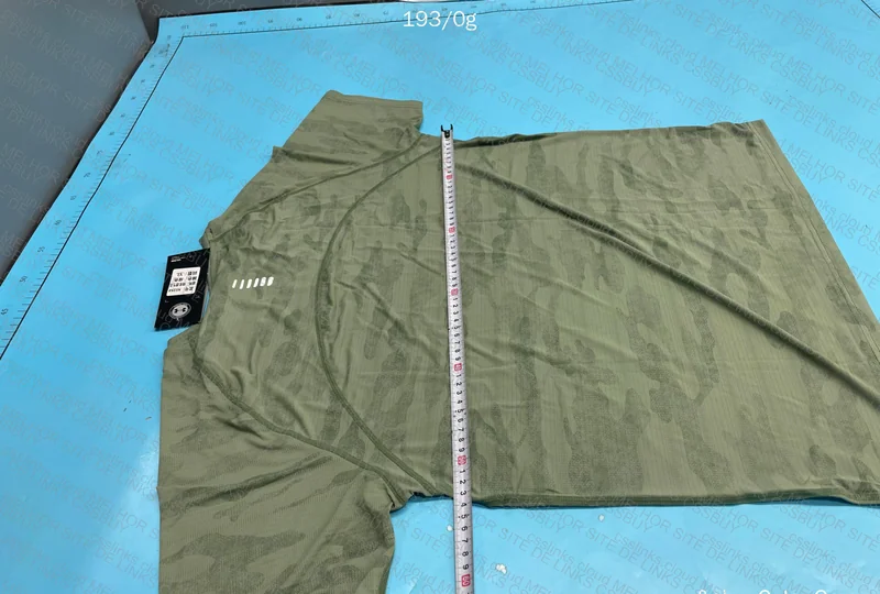Under Armour Compression T-Shirt (With Measurements) 5