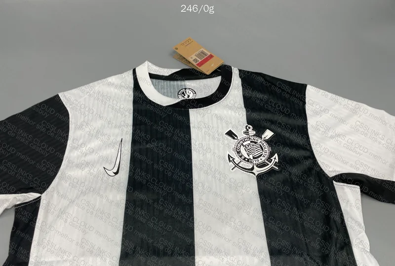 Corinthians Black & White Player Model T-Shirt 6