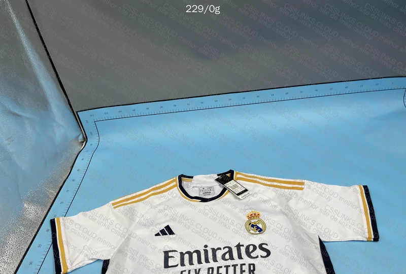 Random Team T-Shirt 4