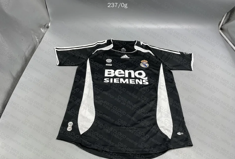 Real Madrid Retro Team Jersey 2